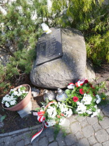 Pomnik ofiarom zbrodni katyńskiej w Bujakowie