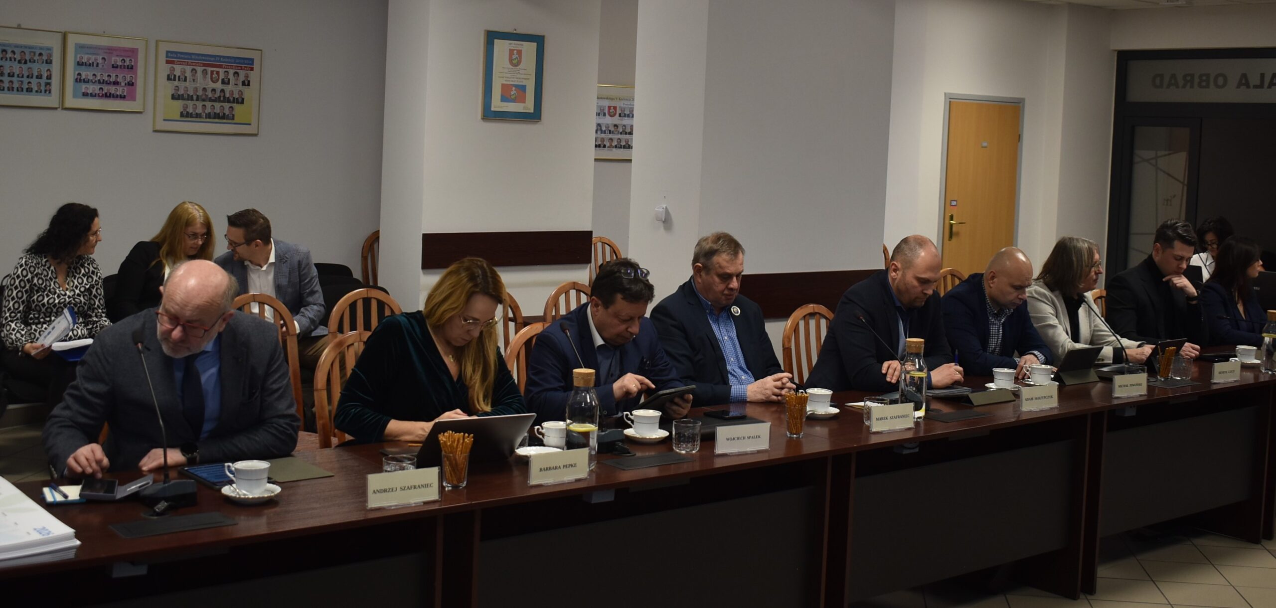8 Radni w trakcie pierwszego w 2026 roku posiedzenia Rady Powiatu